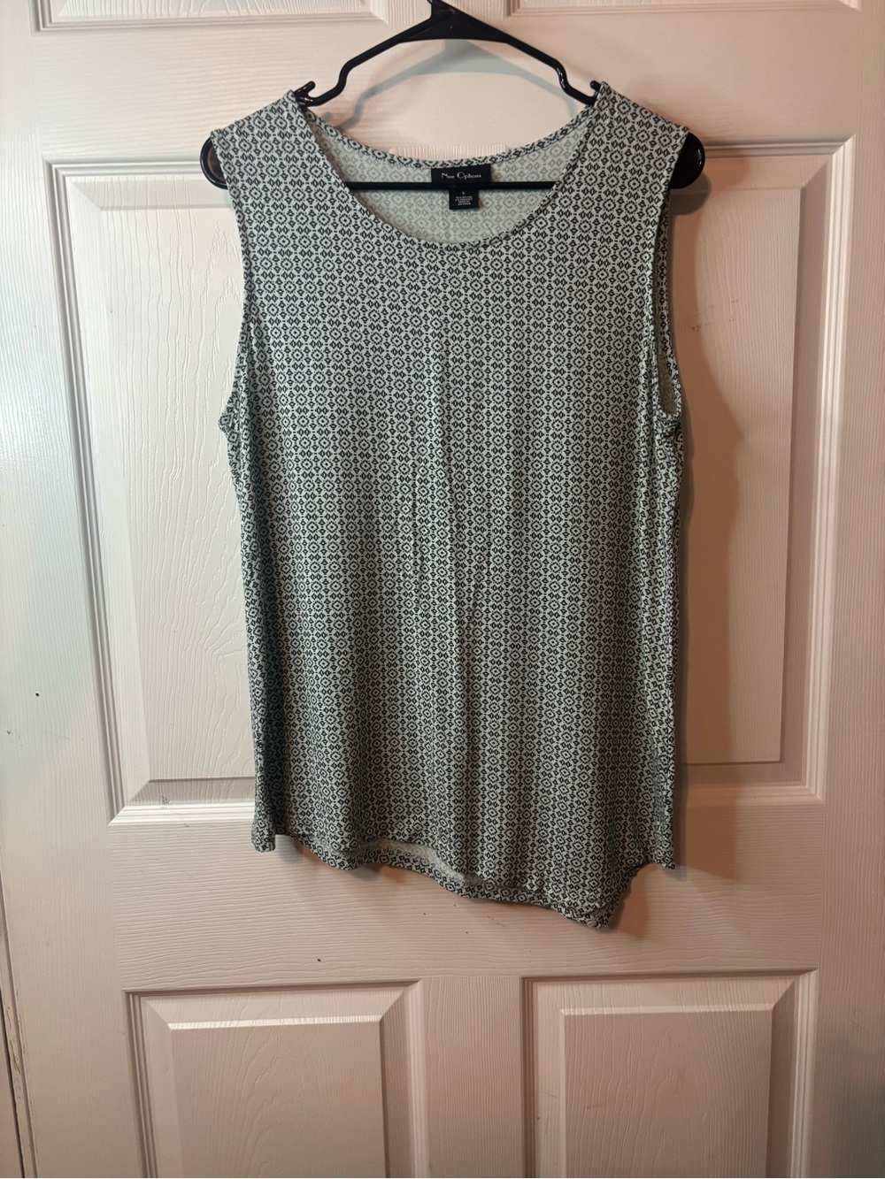 Nue Options Sleeveless Geometric Print Tank Top - Light Green/White